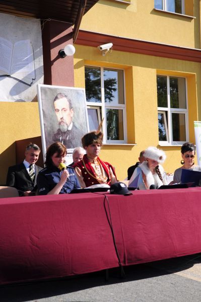 W tym roku pod młotek poszła Trylogia Henryka Sienkiewicza. W Kolnie czytano ?Potop?