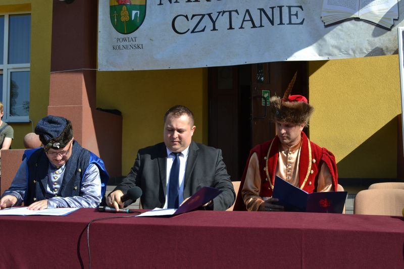 W tym roku pod młotek poszła Trylogia Henryka Sienkiewicza. W Kolnie czytano ?Potop?