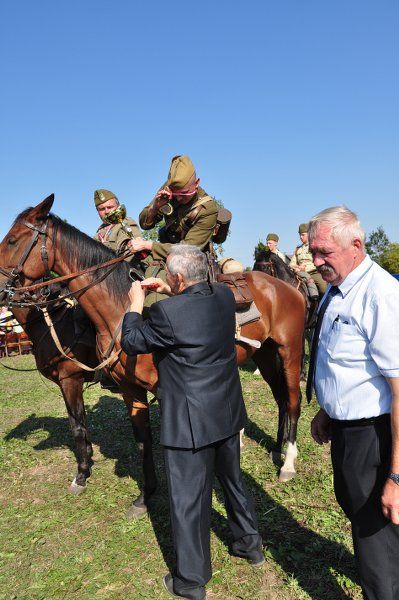 Grabowski Piknik Historyczno-Sportowy. Największą atrakcją była rekonstrukcja historyczna (obejrzyj zdjęcia)