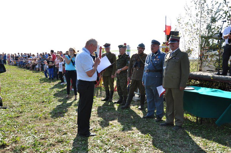 Grabowski Piknik Historyczno-Sportowy. Największą atrakcją była rekonstrukcja historyczna (obejrzyj zdjęcia)