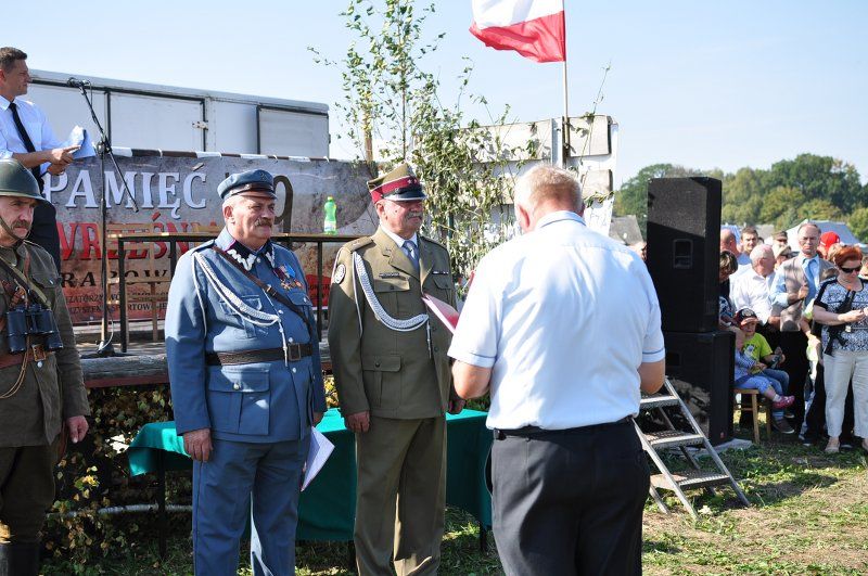 Grabowski Piknik Historyczno-Sportowy. Największą atrakcją była rekonstrukcja historyczna (obejrzyj zdjęcia)