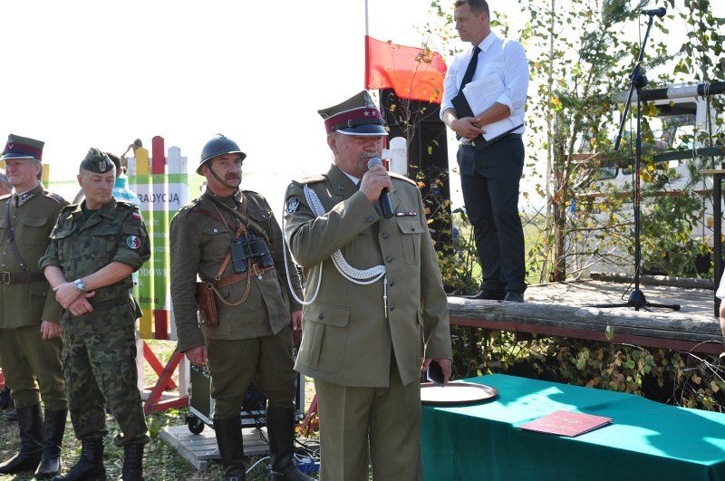 Grabowski Piknik Historyczno-Sportowy. Największą atrakcją była rekonstrukcja historyczna (obejrzyj zdjęcia)