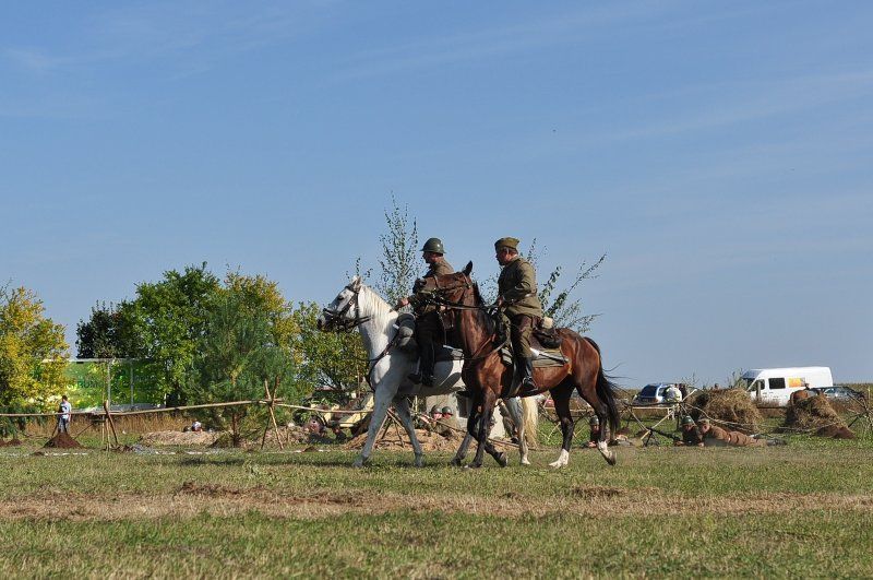Grabowski Piknik Historyczno-Sportowy. Największą atrakcją była rekonstrukcja historyczna (obejrzyj zdjęcia)