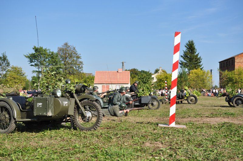 Grabowski Piknik Historyczno-Sportowy. Największą atrakcją była rekonstrukcja historyczna (obejrzyj zdjęcia)