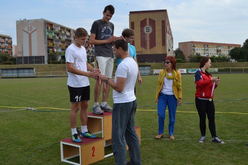 Od kilkunastu lat kolneński ?Ogólniak? organizuje ?Biegi Jesieni?. To dobra okazja do treningu przed zawodami w Koźle