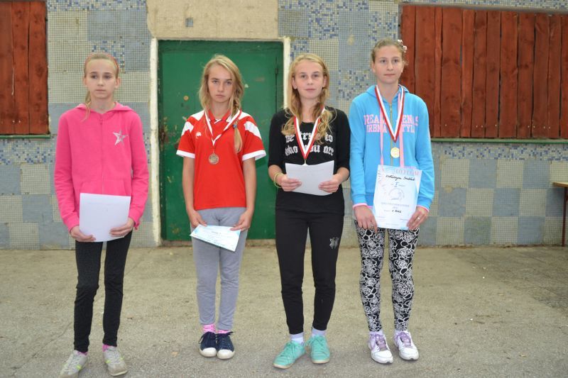 Kozioł: niesamowita walka młodych biegaczy