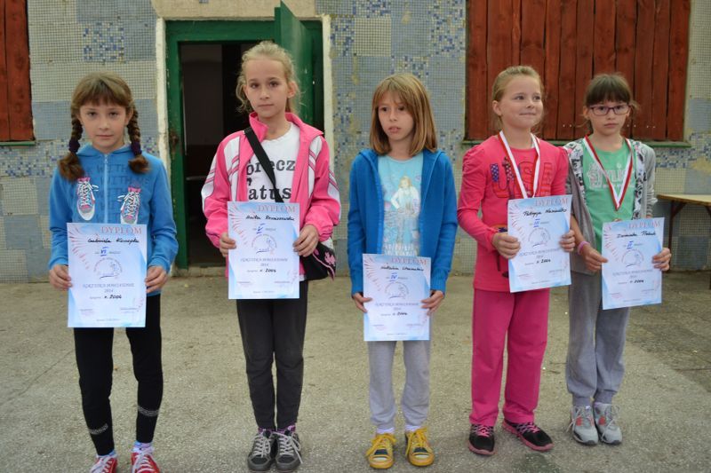 Kozioł: niesamowita walka młodych biegaczy