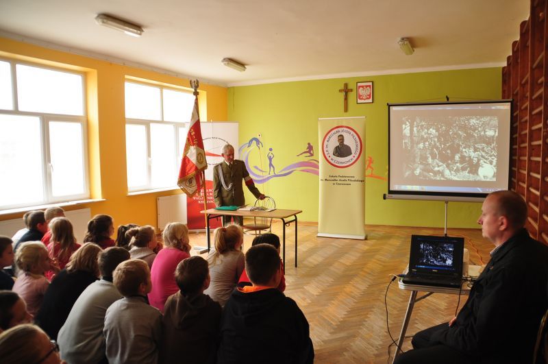 Opowiadał dzieciom o swoim zmarłym ojcu