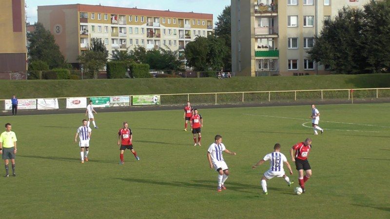 Orzeł pewnie wygrywa. Razi brak skuteczności, bo sytuacji było bez liku