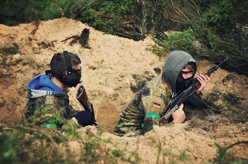 Coraz większe zainteresowanie  grupami paramilitarnymi