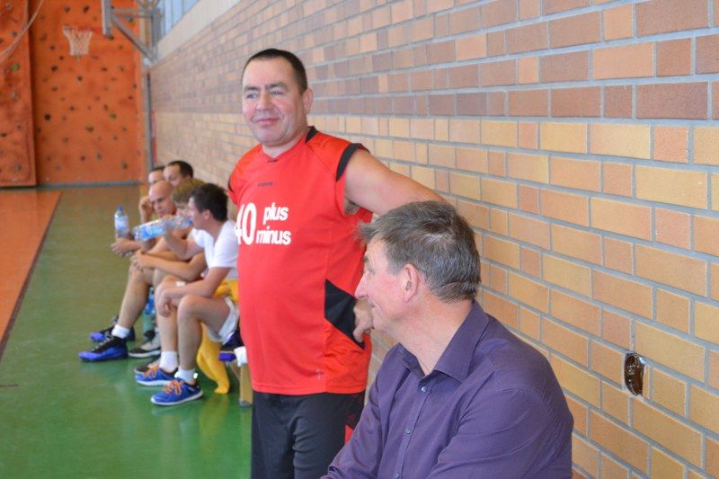 Puchar burmistrza powędrował do drużyny ?40 plus minus B?