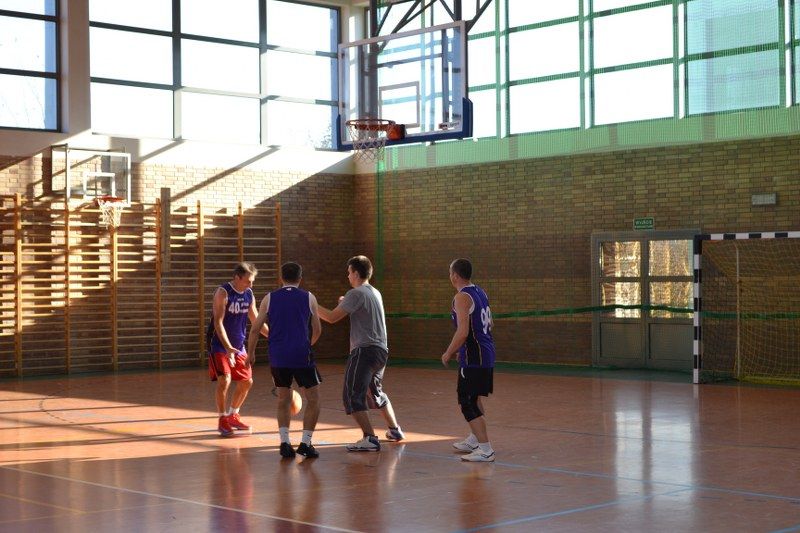 Puchar burmistrza powędrował do drużyny ?40 plus minus B?