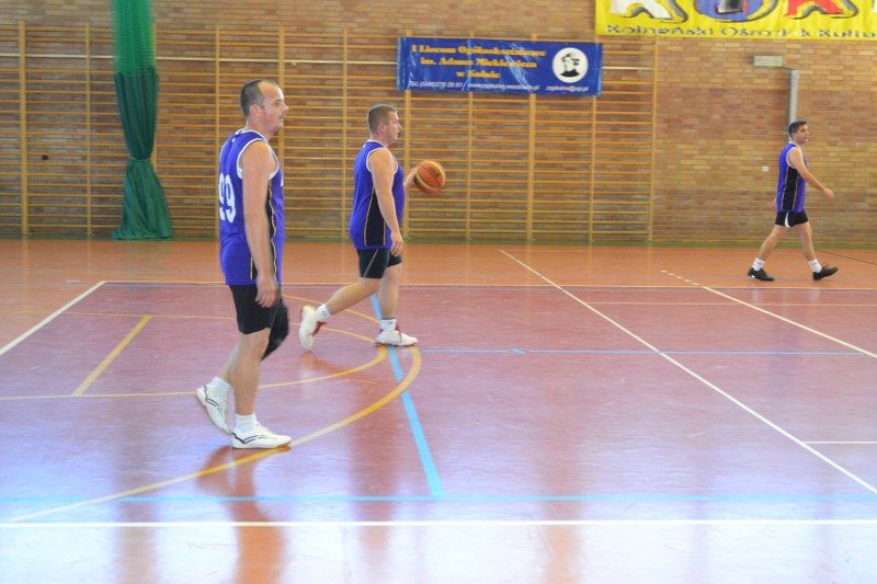 Puchar burmistrza powędrował do drużyny ?40 plus minus B?