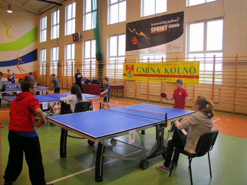 Wczoraj w Zabielu odbył się  IV Jesienny Turniej Tenisa Stołowego organizowany przez Uczniowski Klub Sportowy ?Sprint?