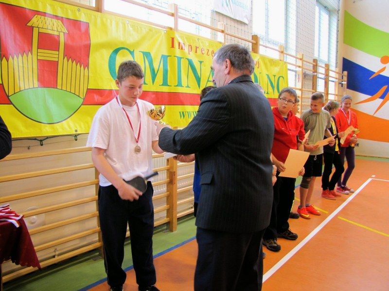 Wczoraj w Zabielu odbył się  IV Jesienny Turniej Tenisa Stołowego organizowany przez Uczniowski Klub Sportowy ?Sprint?