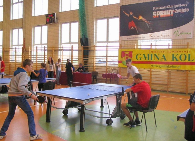 Wczoraj w Zabielu odbył się  IV Jesienny Turniej Tenisa Stołowego organizowany przez Uczniowski Klub Sportowy ?Sprint?