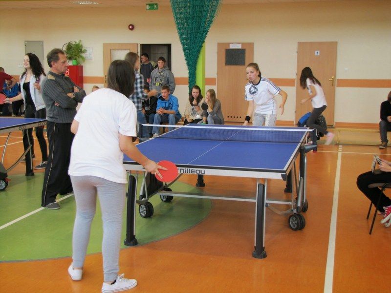 Wczoraj w Zabielu odbył się  IV Jesienny Turniej Tenisa Stołowego organizowany przez Uczniowski Klub Sportowy ?Sprint?