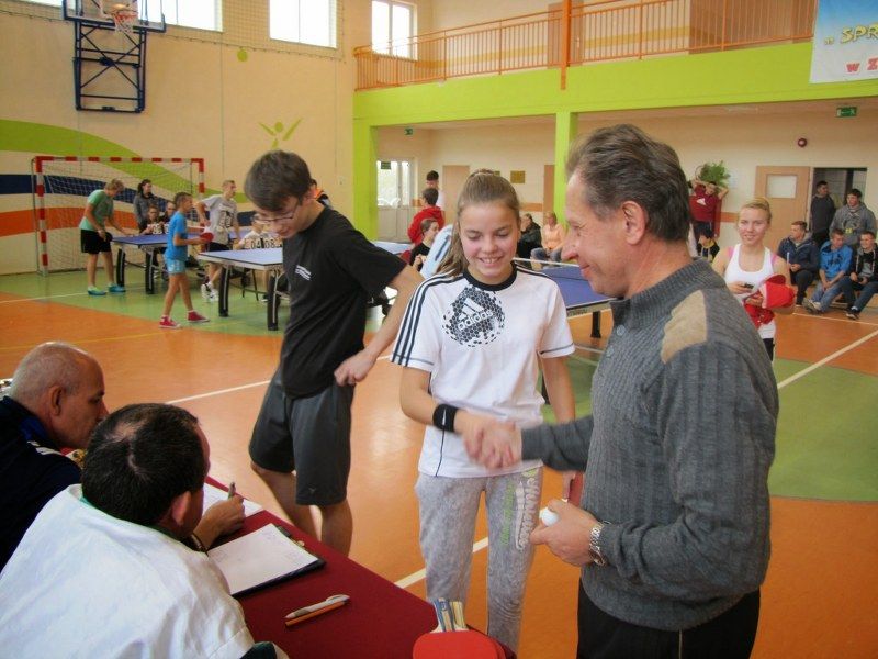 Wczoraj w Zabielu odbył się  IV Jesienny Turniej Tenisa Stołowego organizowany przez Uczniowski Klub Sportowy ?Sprint?