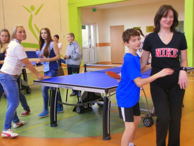 Wczoraj w Zabielu odbył się  IV Jesienny Turniej Tenisa Stołowego organizowany przez Uczniowski Klub Sportowy ?Sprint?