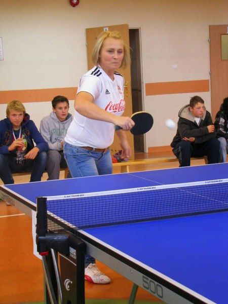 Wczoraj w Zabielu odbył się  IV Jesienny Turniej Tenisa Stołowego organizowany przez Uczniowski Klub Sportowy ?Sprint?