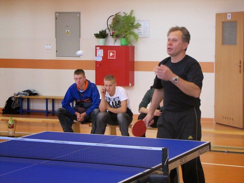 Wczoraj w Zabielu odbył się  IV Jesienny Turniej Tenisa Stołowego organizowany przez Uczniowski Klub Sportowy ?Sprint?