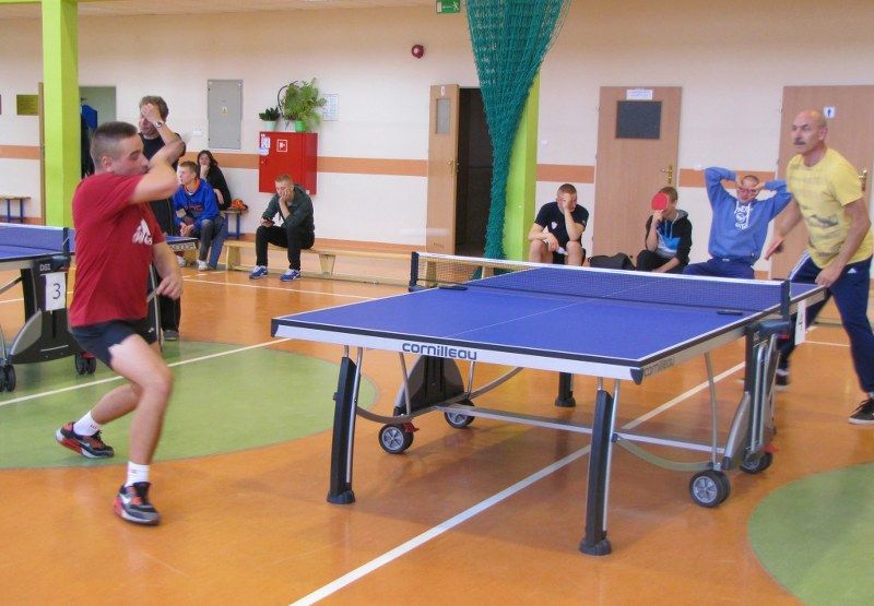 Wczoraj w Zabielu odbył się  IV Jesienny Turniej Tenisa Stołowego organizowany przez Uczniowski Klub Sportowy ?Sprint?