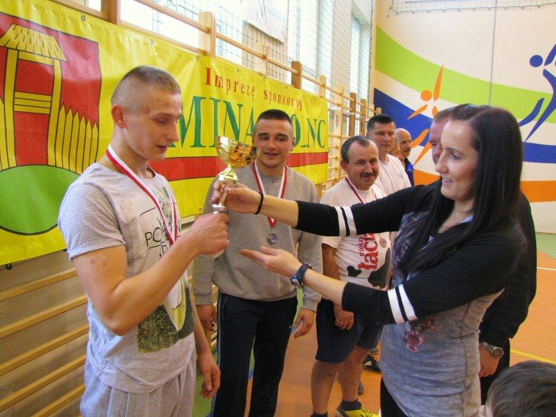 Wczoraj w Zabielu odbył się  IV Jesienny Turniej Tenisa Stołowego organizowany przez Uczniowski Klub Sportowy ?Sprint?