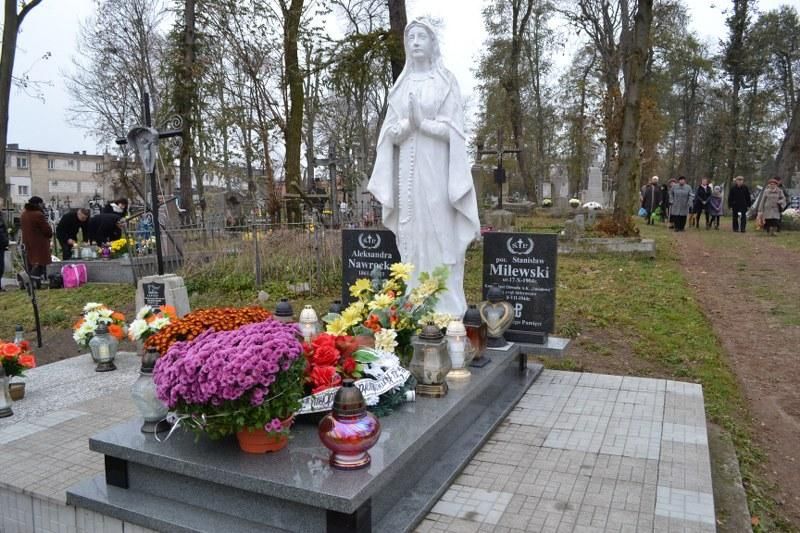 Odwiedziliśmy groby naszych najbliższych