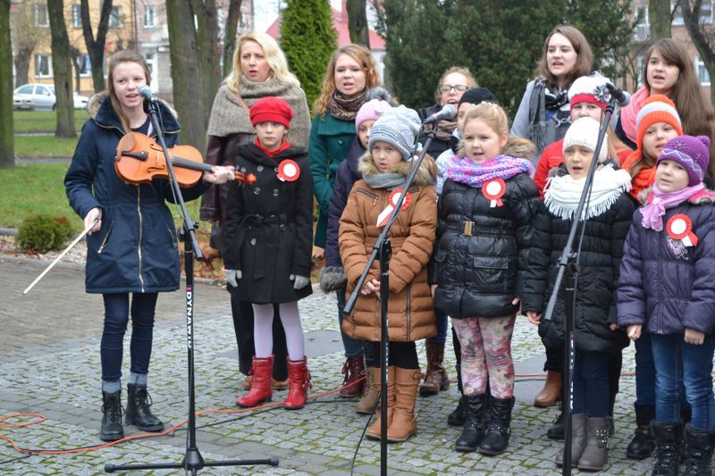 Zobacz  relacje z Narodowego Dnia Niepodległości w Kolnie (foto i video)