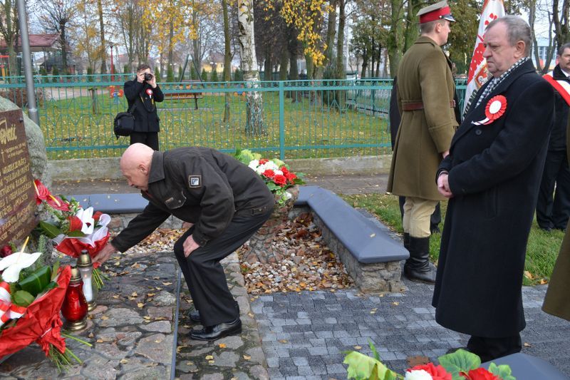 Zobacz  relacje z Narodowego Dnia Niepodległości w Kolnie (foto i video)