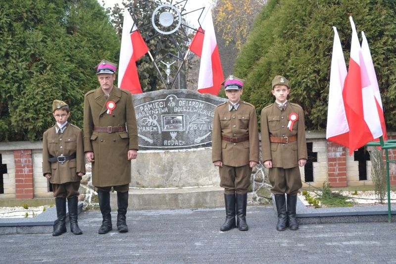 Zobacz  relacje z Narodowego Dnia Niepodległości w Kolnie (foto i video)