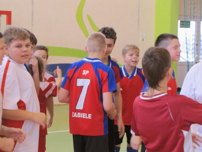 Najlepsze okazały się dziewczęta z Borkowa i chłopcy z Zabiela