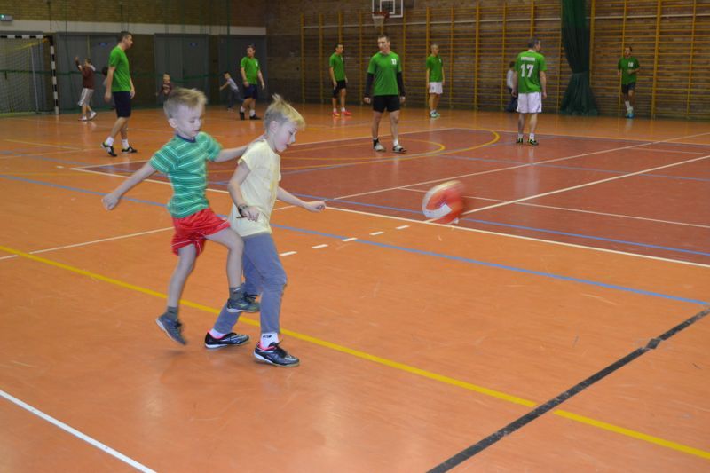 Odwróć tabelę, Mleczarnia na czele. Hat trick Marka Cichego