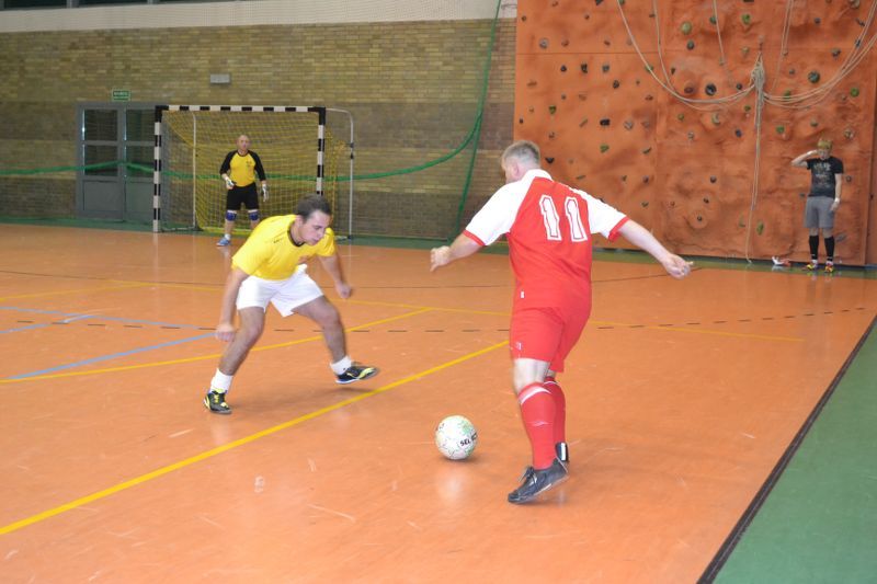 Odwróć tabelę, Mleczarnia na czele. Hat trick Marka Cichego