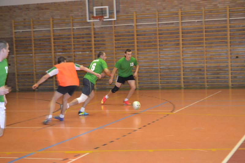 Odwróć tabelę, Mleczarnia na czele. Hat trick Marka Cichego