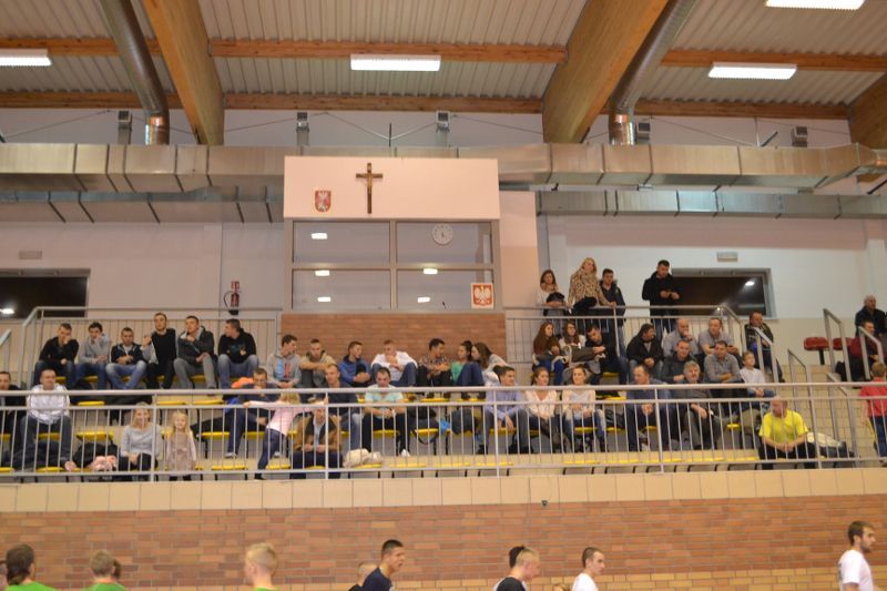 Odwróć tabelę, Mleczarnia na czele. Hat trick Marka Cichego