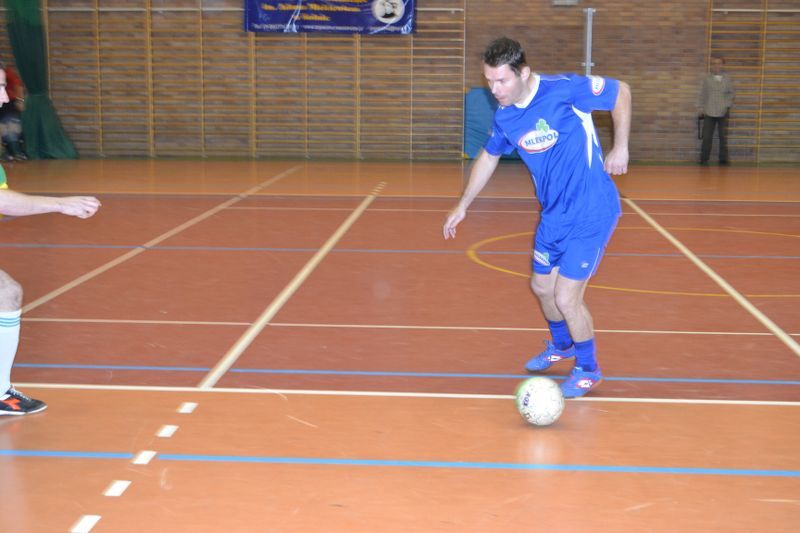 Odwróć tabelę, Mleczarnia na czele. Hat trick Marka Cichego