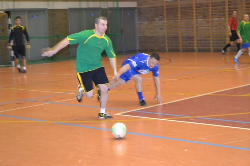 Odwróć tabelę, Mleczarnia na czele. Hat trick Marka Cichego