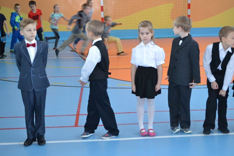 Ślubowanie klas pierwszych w Dwójce (zobacz zdjęcia i video)