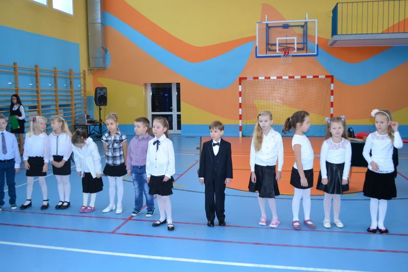 Ślubowanie klas pierwszych w Dwójce (zobacz zdjęcia i video)