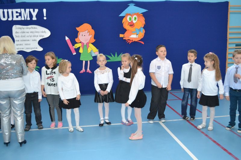 Ślubowanie klas pierwszych w Dwójce (zobacz zdjęcia i video)