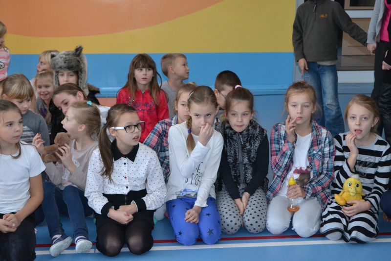 Ślubowanie klas pierwszych w Dwójce (zobacz zdjęcia i video)