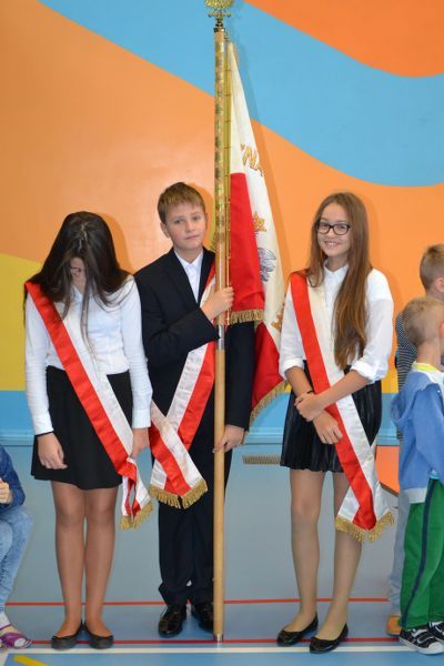 Ślubowanie klas pierwszych w Dwójce (zobacz zdjęcia i video)