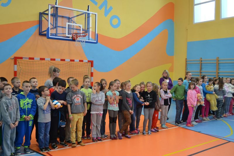 Ślubowanie klas pierwszych w Dwójce (zobacz zdjęcia i video)