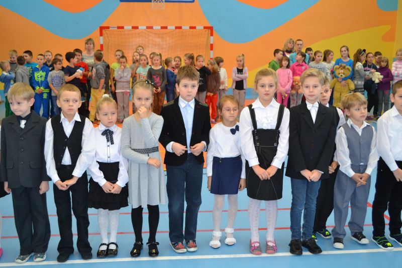 Ślubowanie klas pierwszych w Dwójce (zobacz zdjęcia i video)