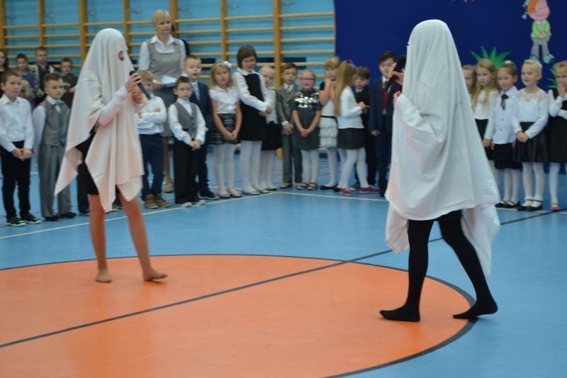Ślubowanie klas pierwszych w Dwójce (zobacz zdjęcia i video)