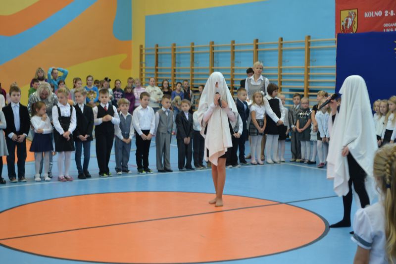 Ślubowanie klas pierwszych w Dwójce (zobacz zdjęcia i video)