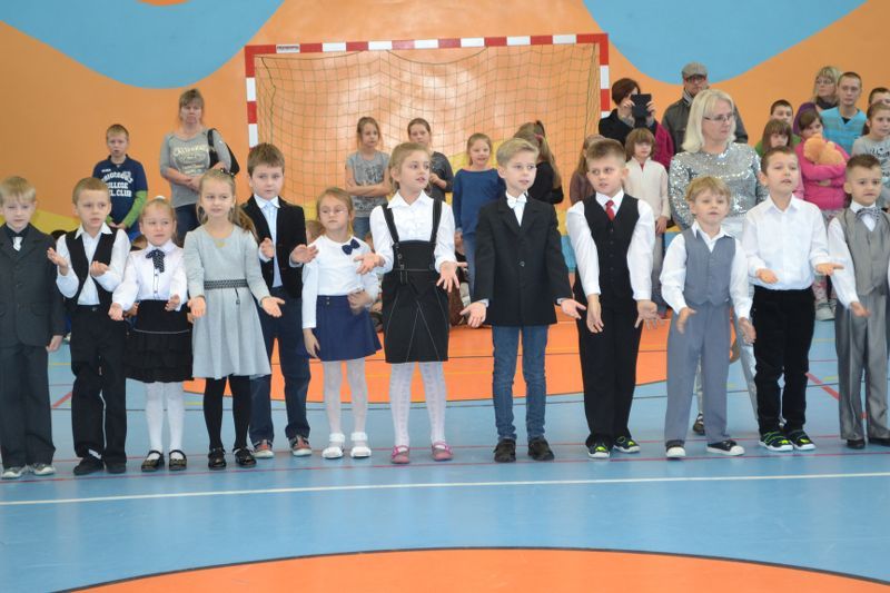 Ślubowanie klas pierwszych w Dwójce (zobacz zdjęcia i video)