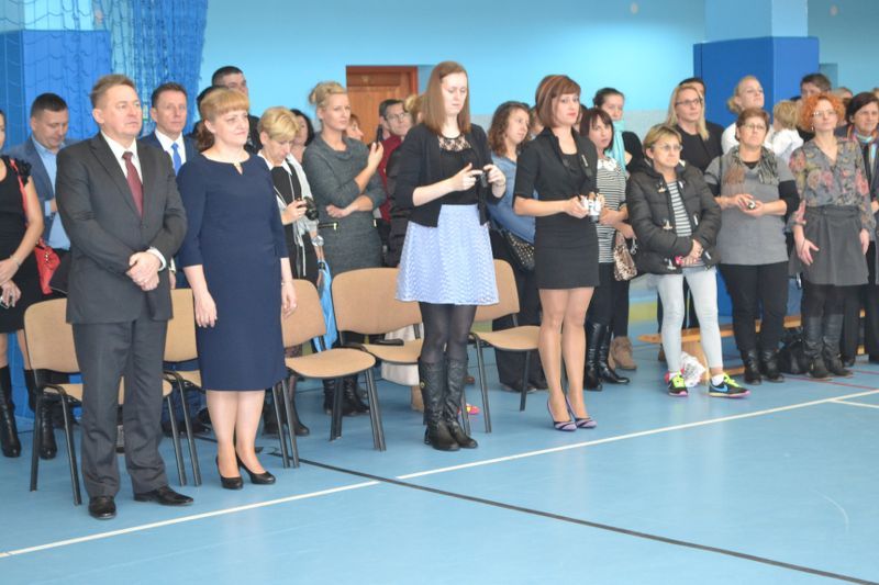 Ślubowanie klas pierwszych w Dwójce (zobacz zdjęcia i video)