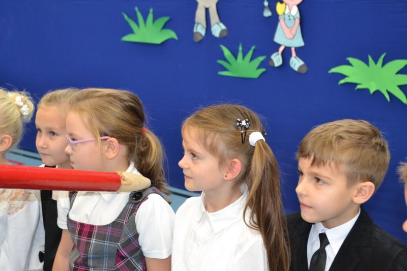 Ślubowanie klas pierwszych w Dwójce (zobacz zdjęcia i video)